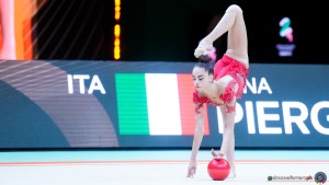 piergentili anna ita sfe01210 copia simone ferraro ph